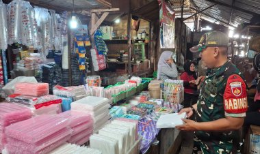 Babinsa Danukusuman Motivasi UMKM Pasar Harjodaksino Surakarta