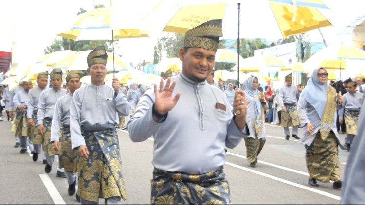 DPRD Rohil Meriahkan Pawai Ta'aruf MTQ Riau ke-43