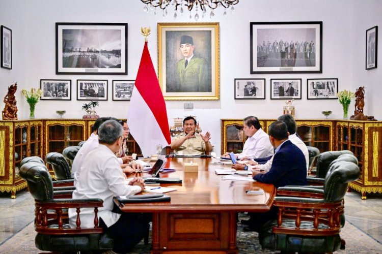 Prabowo Perpanjang Insentif UMKM, Pariwisata, Industri Padat Karya & Perlindungan Pekerja