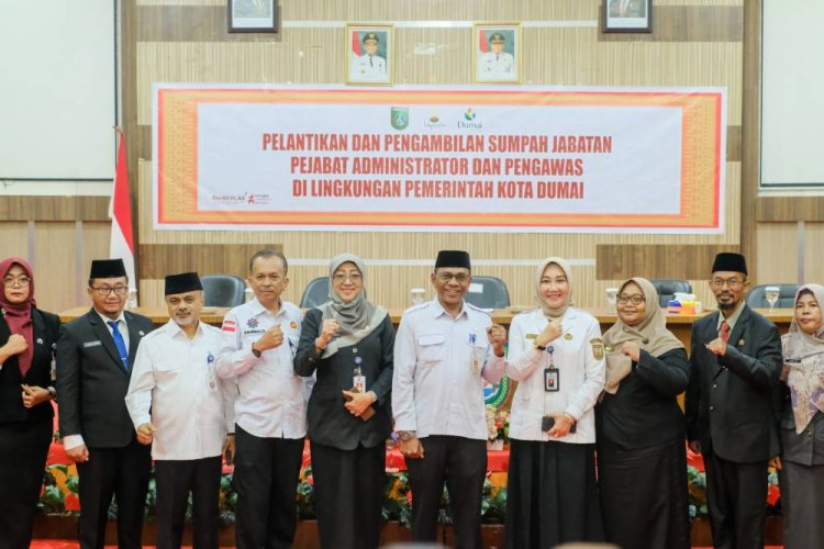 BKPSDM Dumai Lantik 12 Pejabat Eselon III dan IV